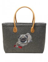 Filztasche mit Mops-Welpen